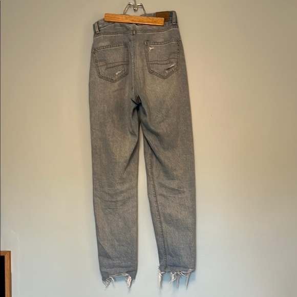 American Eagle Outfitters Light Blue Distressed Straight Jeans - Picture 3 of 3